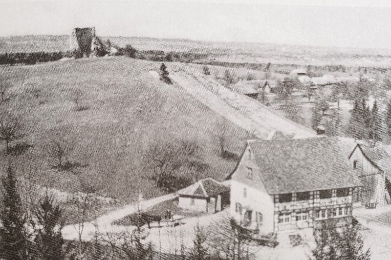 Aufnahme des Burghügels um 1900